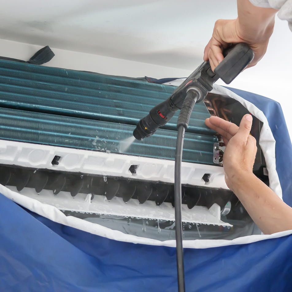 Warum stinken Klimaanlagen ?